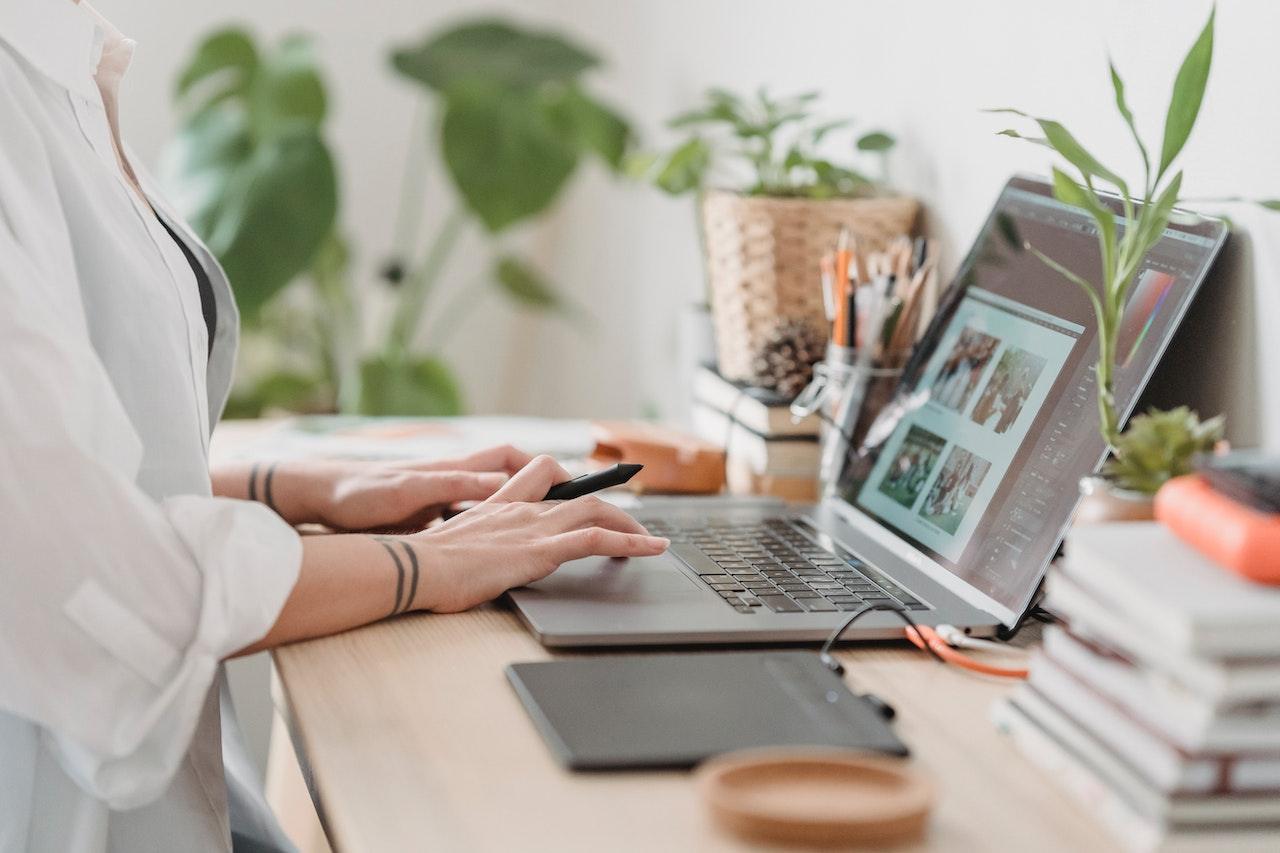 Write For Us 1 person using computer