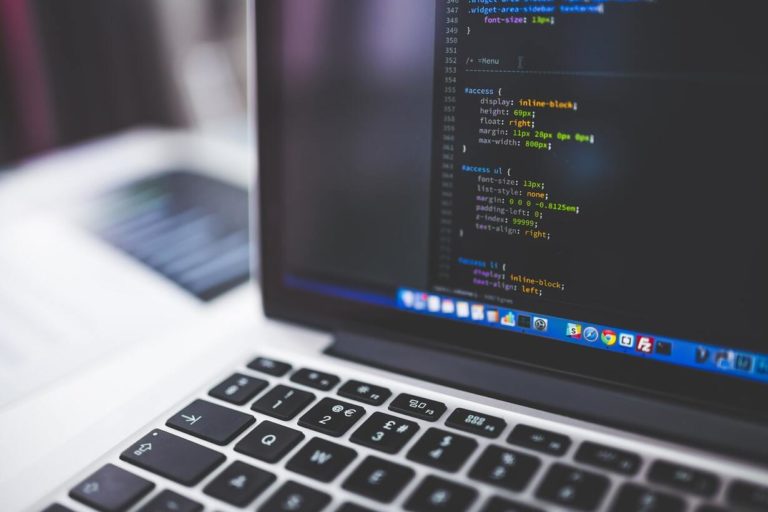 Webflow vs Wordpress - Which One is Better